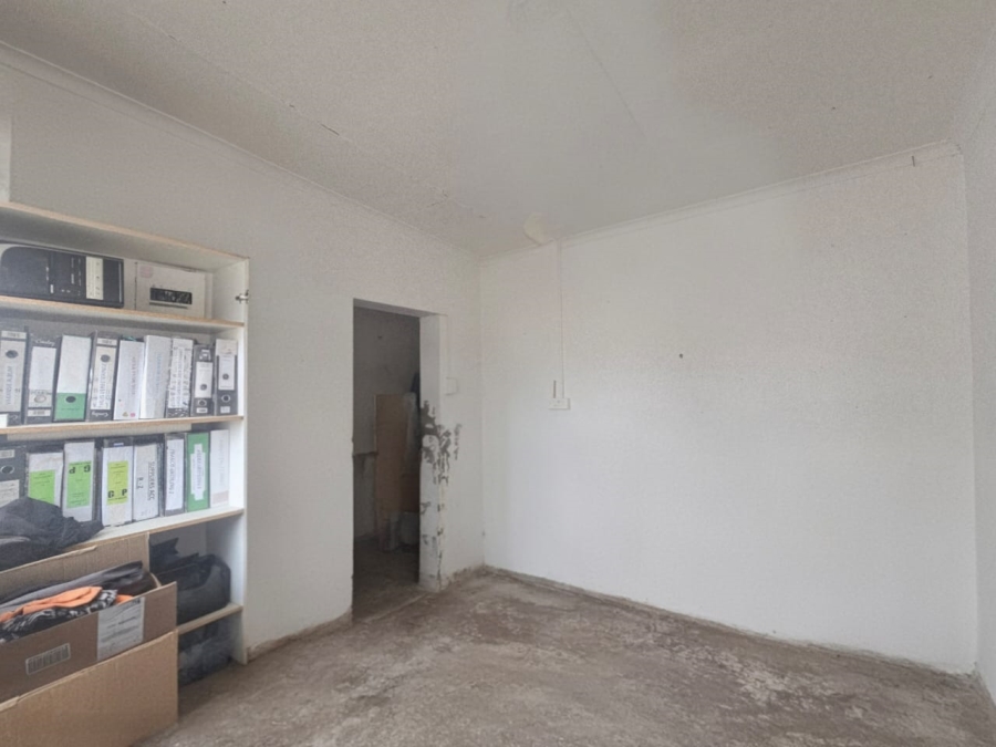 4 Bedroom Property for Sale in Ladybrand Free State